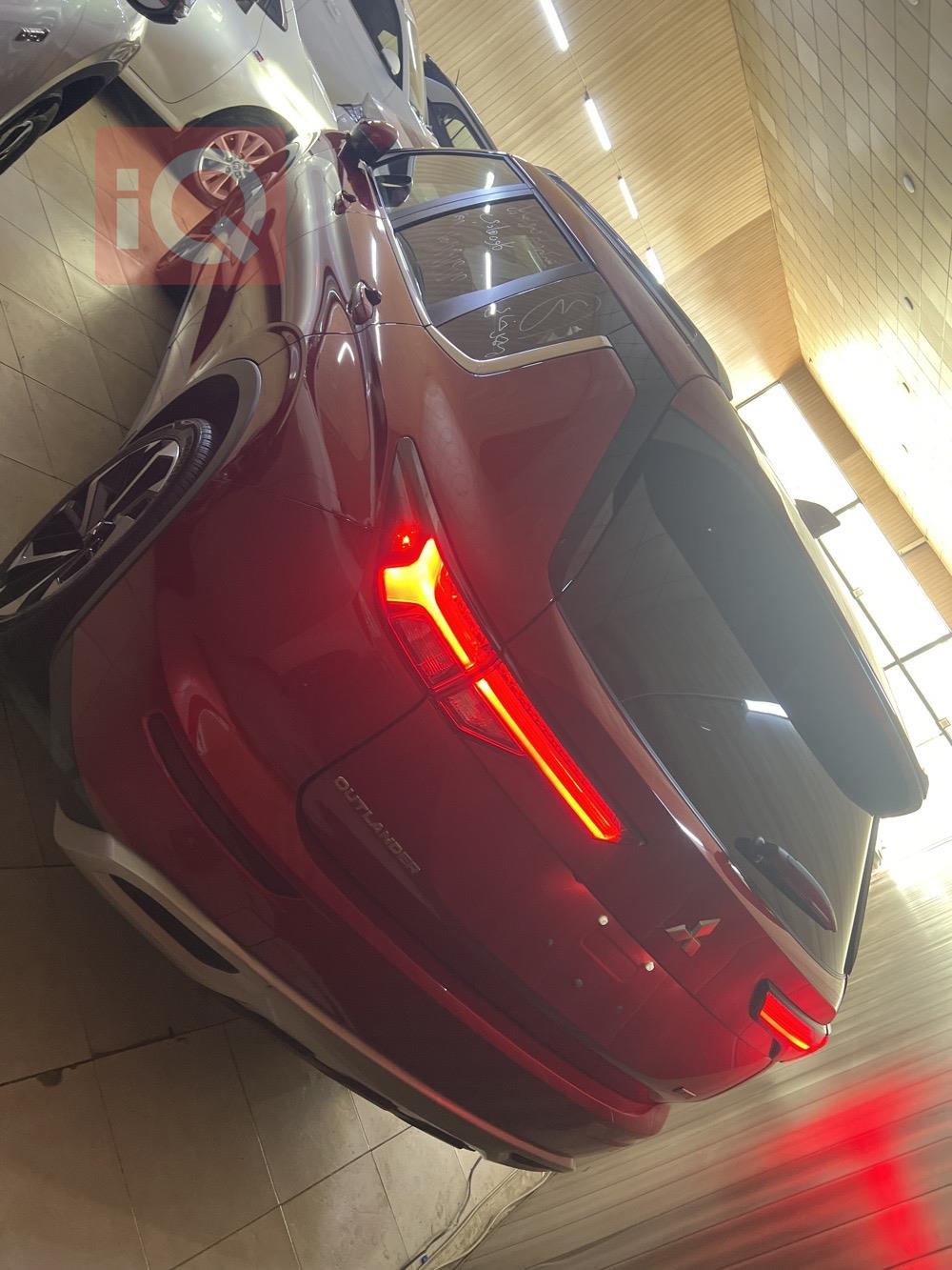 میتسوبیشی ئاوتلاندەر